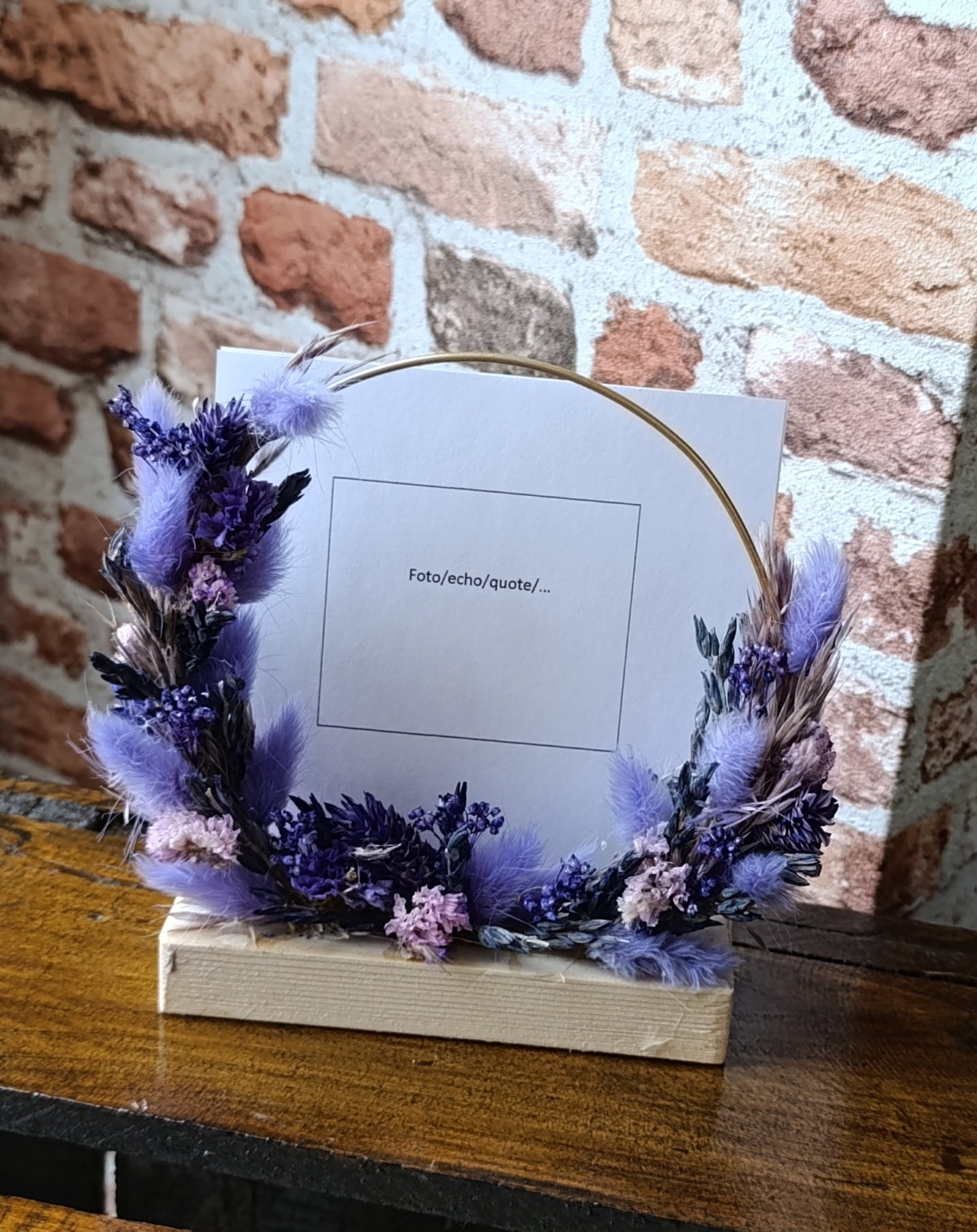 Flowerhoop cirkel met droogbloemen paars