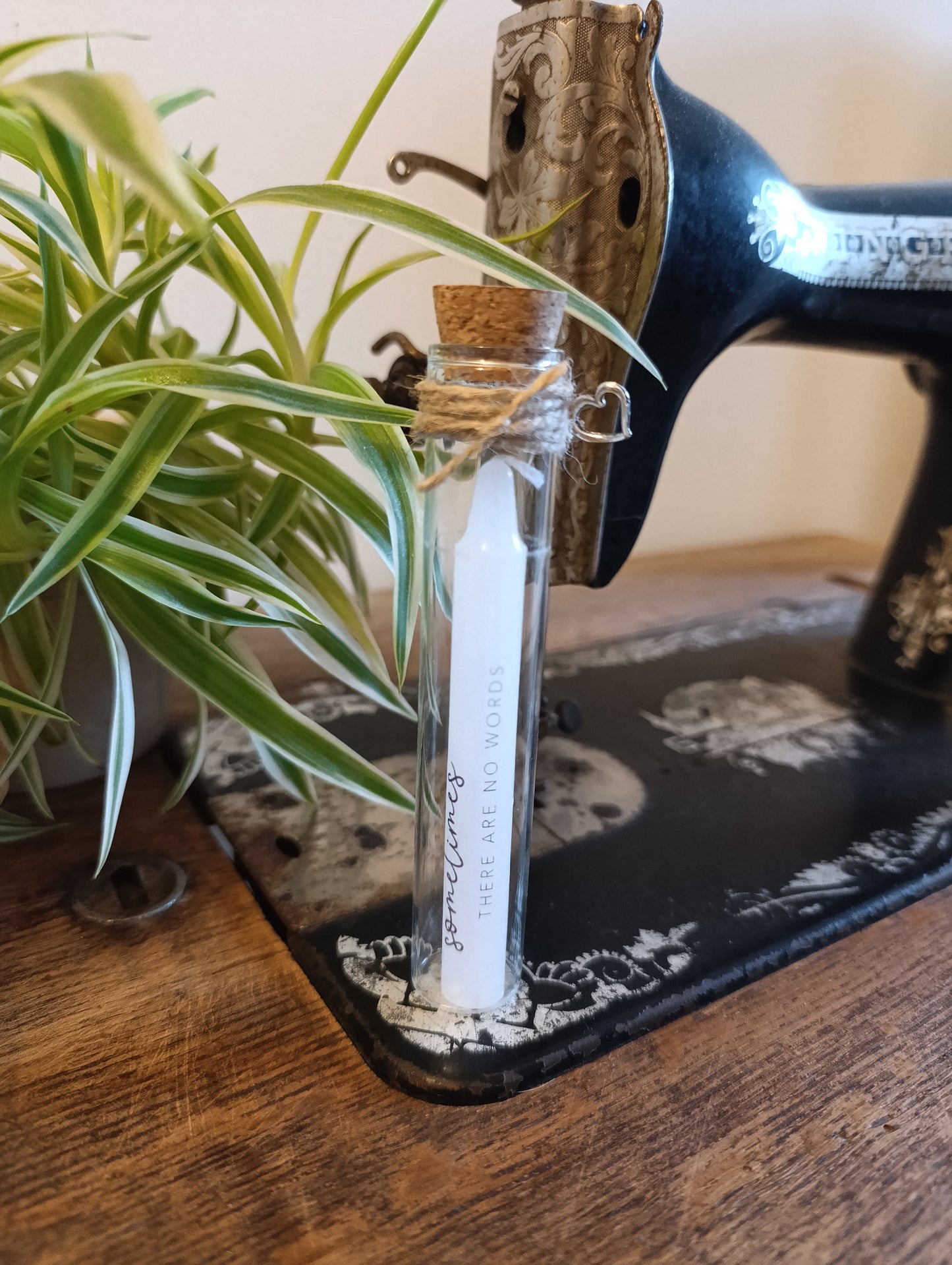 Kaars in glazen buisje 'Sometimes there are no words'